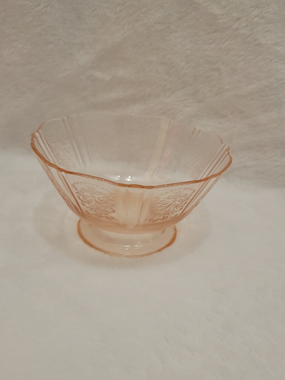 Vintage Federal Glass Pink Patrician Spoke Depression Glass Bowl